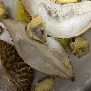 Rotten durian