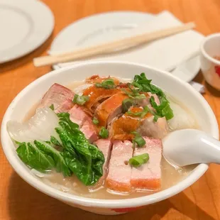 roasted pork belly &amp; roasted duck rice noodle 燒腩仔燒鴨瀨