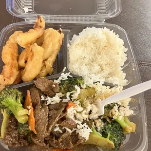 Beef G7. Beef with Broccoli and Fried Shrimp Dinner