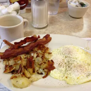 eggs, hash browns and bacon