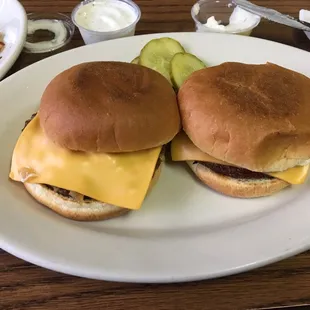 Rocket burgers with cheese