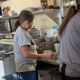 Waitress who is the biggest offender of hygiene (see review)