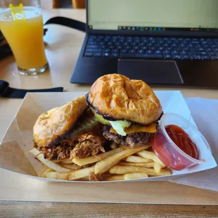 Grand opening day of their kitchen, classic cheeseburger and  pulled pork sliders and it's always hazy in sac