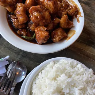 General Tso's Chicken and rice