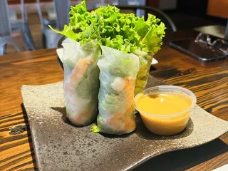 Lá Sen Vietnamese Grill