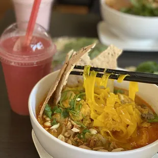 Mì Quãng turmeric noodle soup, vegan yum