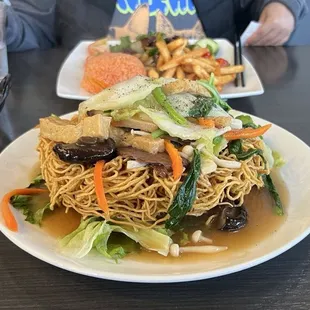 Crispy Noodle Chow Mein
