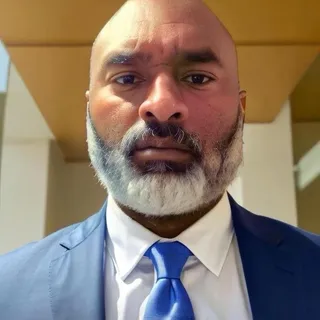 Sean H.