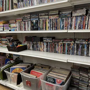 Huge selection of vinyls, DVDs/Blu-rays, CDs, books, and more!