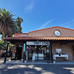 New Hope is my new spot to thrift!!