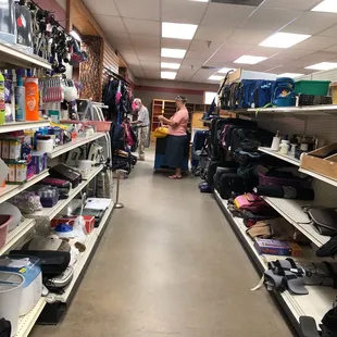 No masks by staff and many customers?!?!