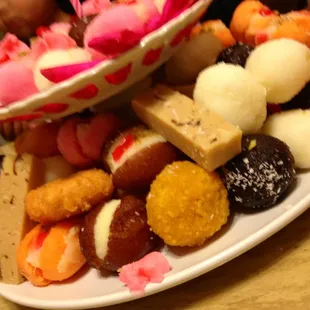 Assorted metai ... Yummy!