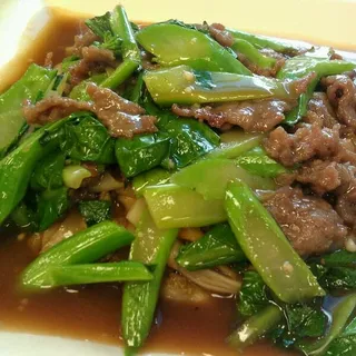 26. Beef Fried Rice Noodle