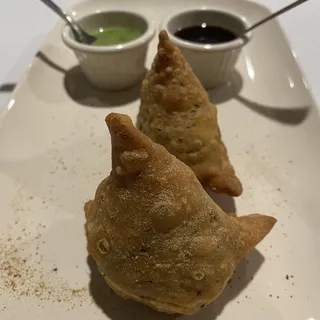 Vegetable Samosa 2 Pc