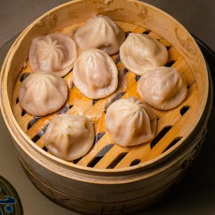 @kenty_eats | soup dumplings (xiao long bao)