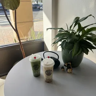 matcha latte and jasmine milktea