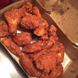 20 wings.  Sauce comes on the side.