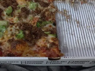 1010 Pizza & Grill