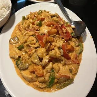 RED THAI CURRY pepper CHICKEN