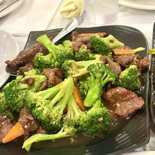 425. Beef with Broccoli