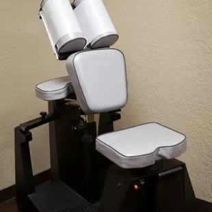 We implement traditional and LOW IMPACT adjustment techniques to get to your best health ever!