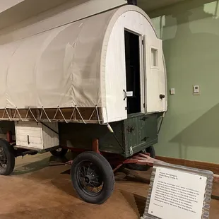Covered wagon