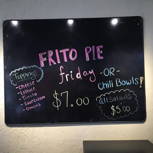 After a long workout who wants a salad?! Have a heathy Frito Pie! Nothing says healthy like Frito and Pie in the same sentence.