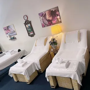 Foot and Table