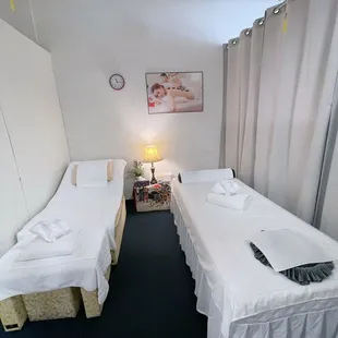 oil massage and hot stone