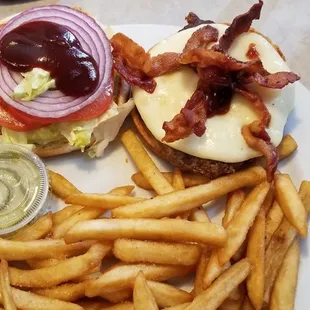 Bbq bacon cheeseburger