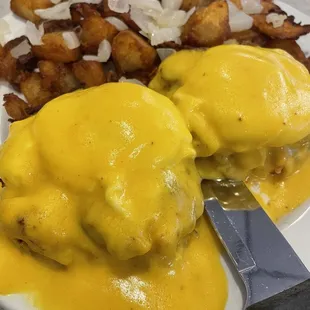 Crab Cake Eggs Benedict