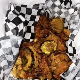 chicken wings and fried chicken, food