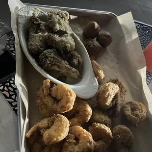 Shrimp with fried broccoli