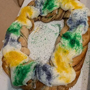 Falaya vegan king cake