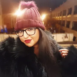 Vee R.