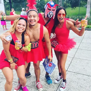 Cheers to new RDR friends!