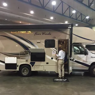 24' Thor - Four Winds - $69,983.00