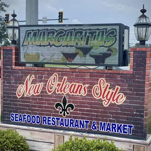 New Orleans Style Seafood Restaurant and Market in Covington