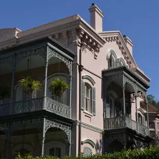 Garden District and Cemetery Combo Tour