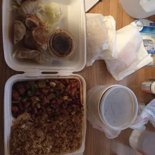 Kung Pao Chicken, fried dumplings (pan fried) and hot&amp;sour soup. Came with egg roll and a Rangoon that I don&apos;t eat.