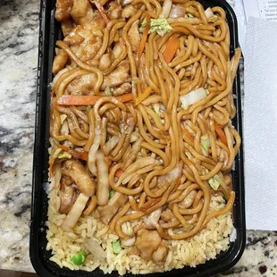 Chicken Lo Mein combination platter