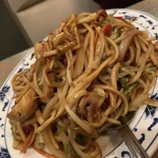 Bbq pork chow mein