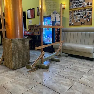 Covid barrier keeping dine in closed.