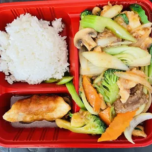 Lunch Special Sautéed Three Flavors!!