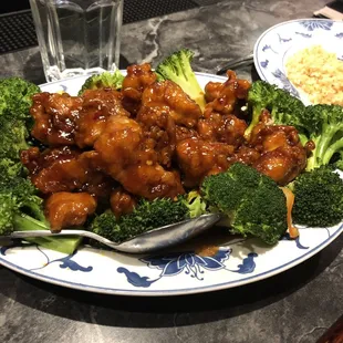 Hunan chicken, a bit sweater than expected but still great!