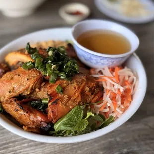 89 Grill chicken vermicelli