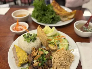 Com Tam Long Xuyen