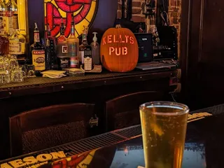 Kelly's Irish Pub