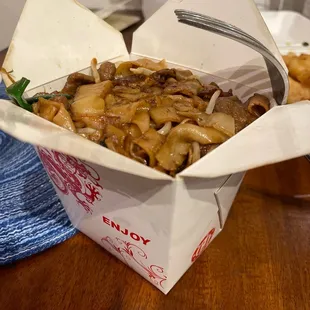 Beef chow fun