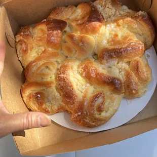 Cream cheese coffee ring pastry - Its large